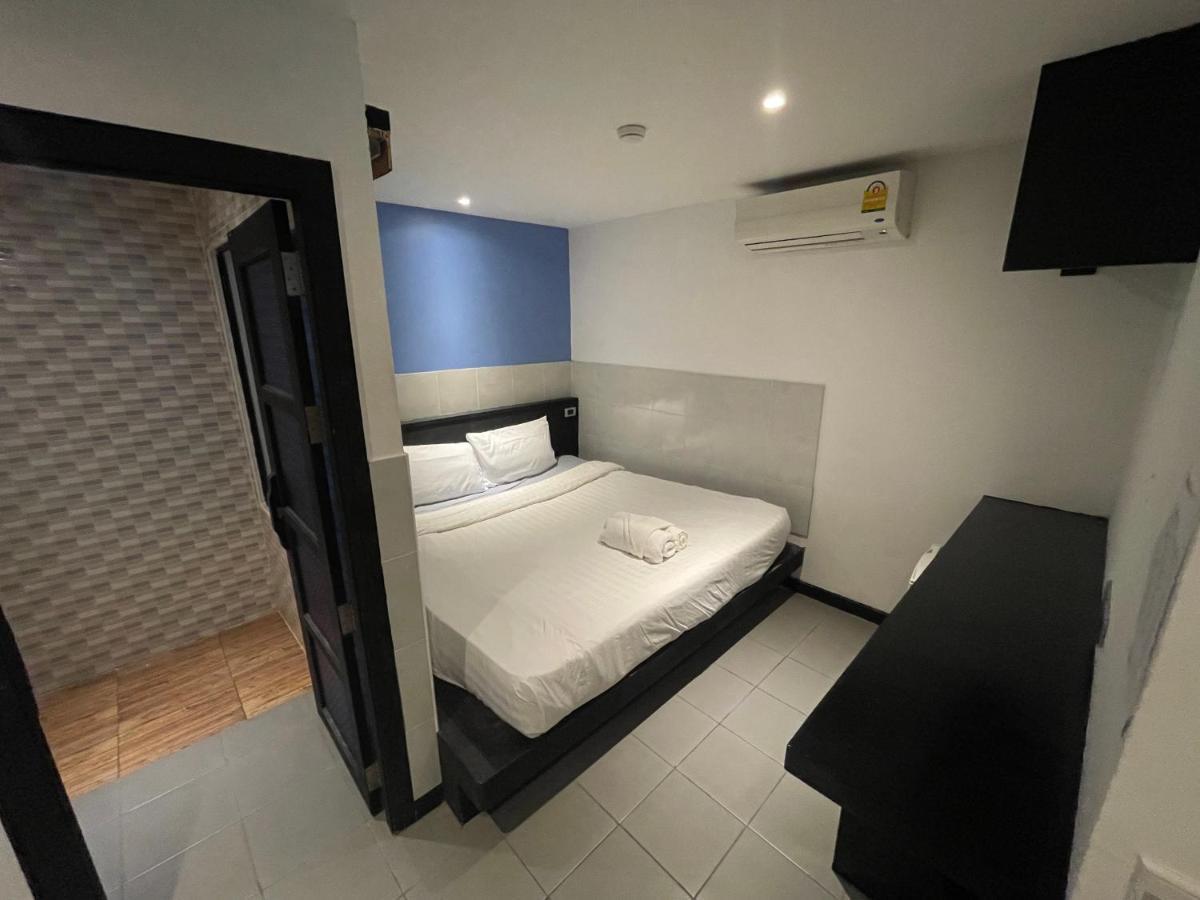 Islanda Hotel Patong Экстерьер фото