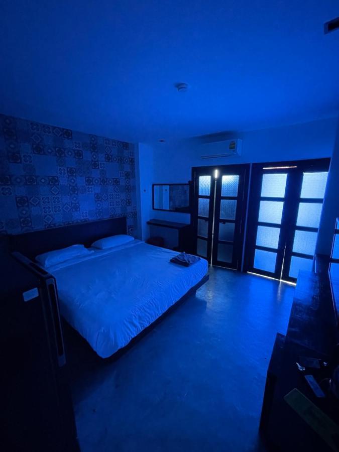 Islanda Hotel Patong Экстерьер фото