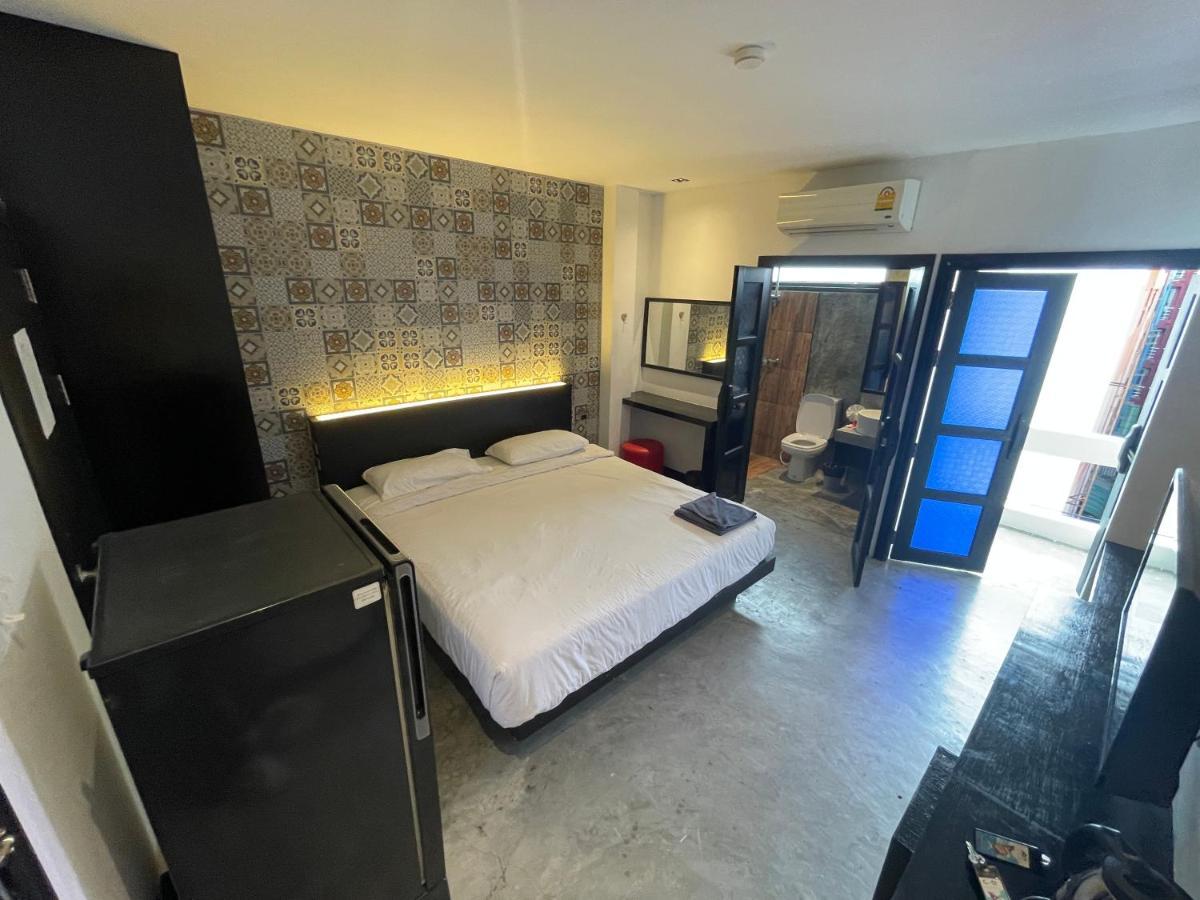 Islanda Hotel Patong Экстерьер фото