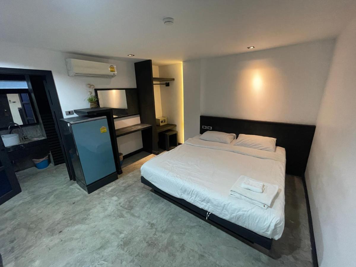 Islanda Hotel Patong Экстерьер фото